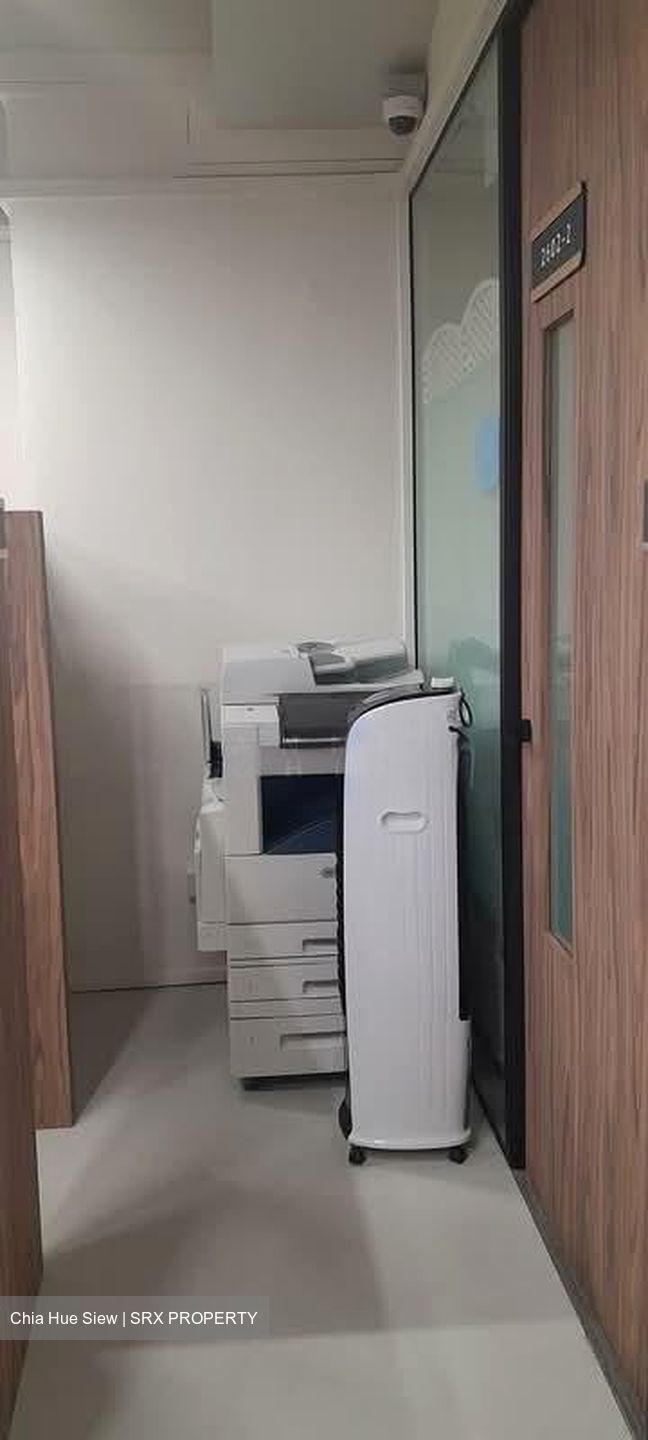 International Plaza (D2), Office #578263361